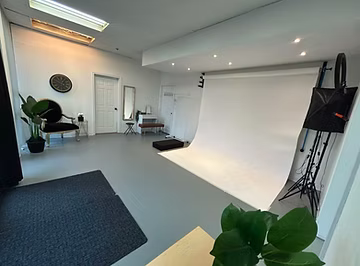 2 Hour Studio Booking 50/HR